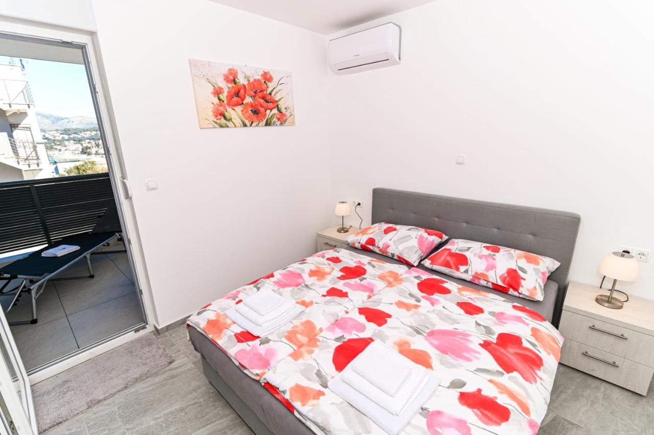 Luxury Apartment With Swimming Pool Ana Trogir Exteriör bild