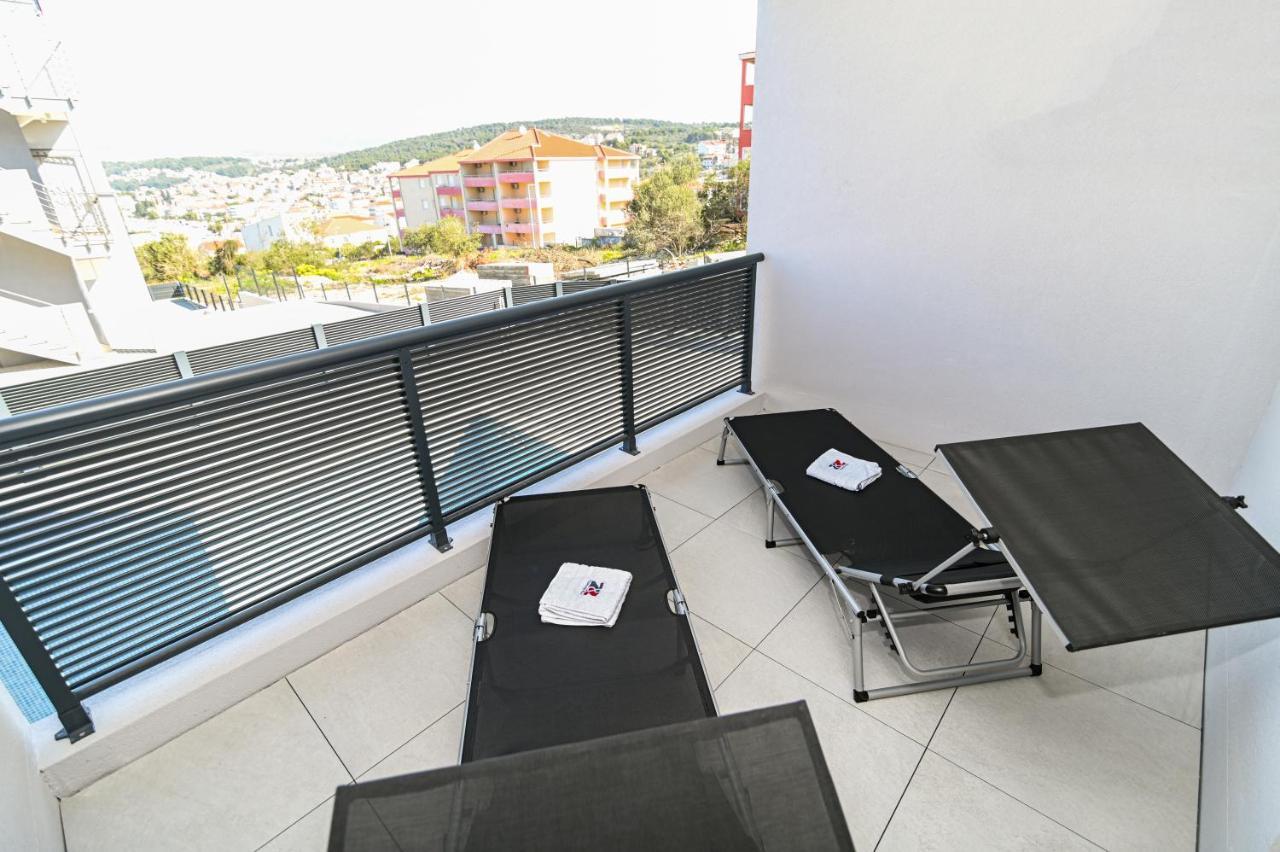 Luxury Apartment With Swimming Pool Ana Trogir Exteriör bild