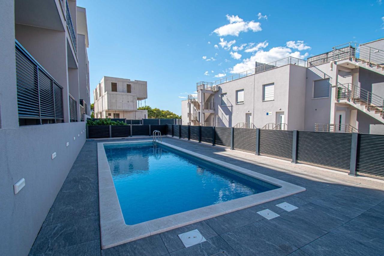 Luxury Apartment With Swimming Pool Ana Trogir Exteriör bild