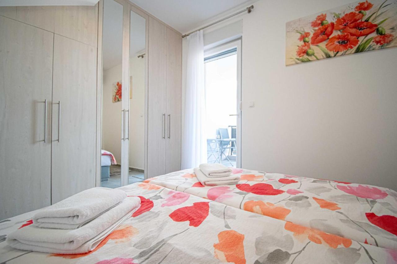 Luxury Apartment With Swimming Pool Ana Trogir Exteriör bild