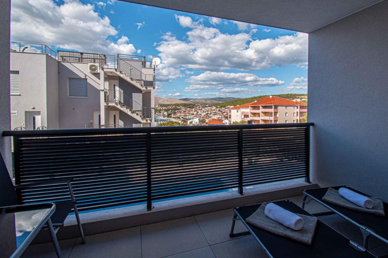 Luxury Apartment With Swimming Pool Ana Trogir Exteriör bild