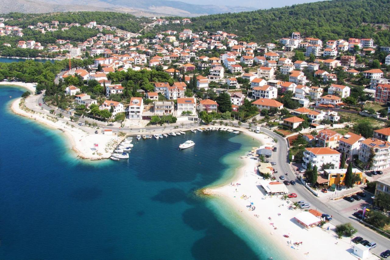 Luxury Apartment With Swimming Pool Ana Trogir Exteriör bild